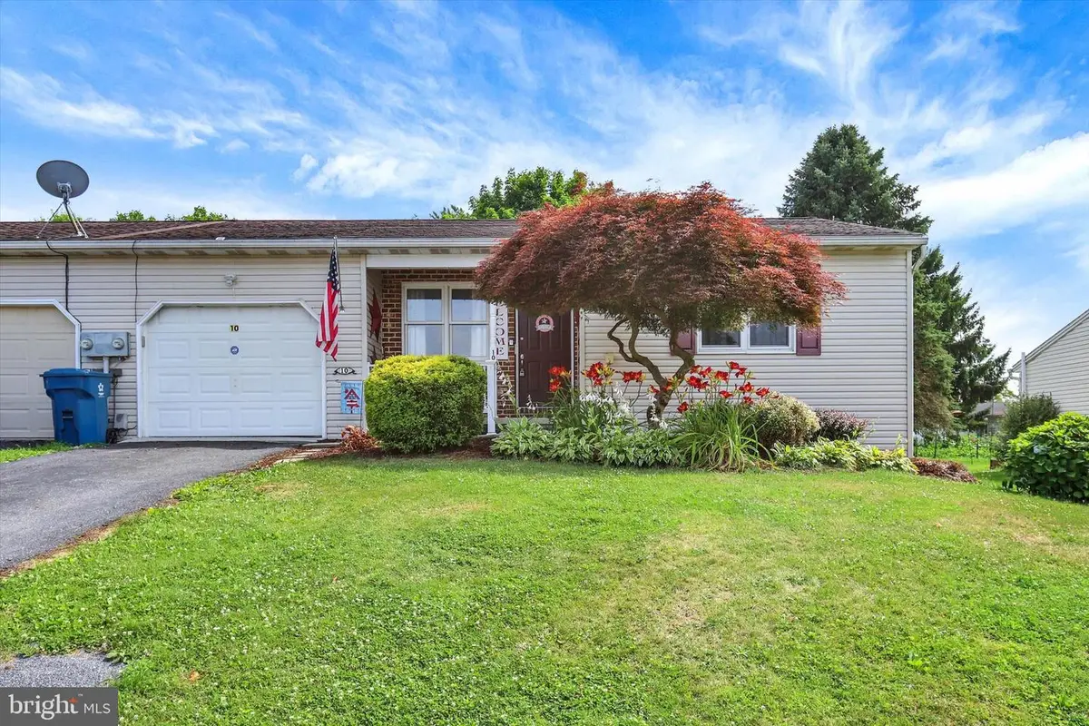 10 Furman Rd, Dillsburg, PA 17019 - #1
