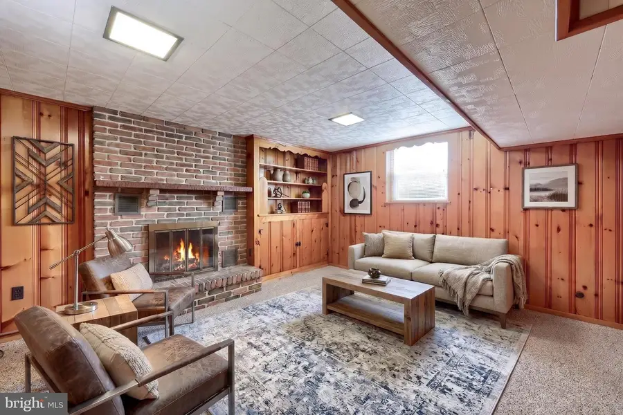 801 Carl St, York, PA 17404 - #3