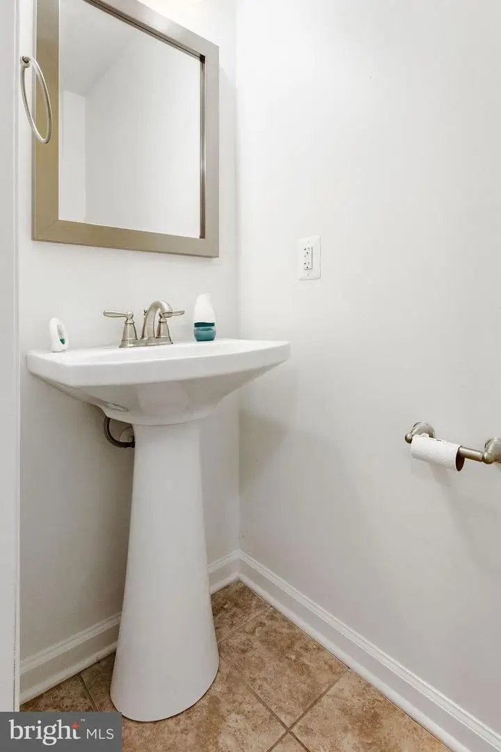 707 Spencer Dr, Hanover, PA 17331 - #3