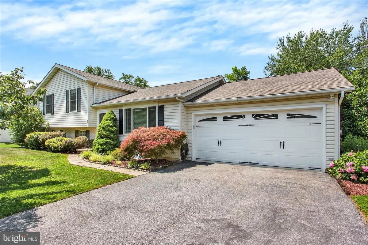 30 Gardenia Dr, Hanover, PA 17331 - #1