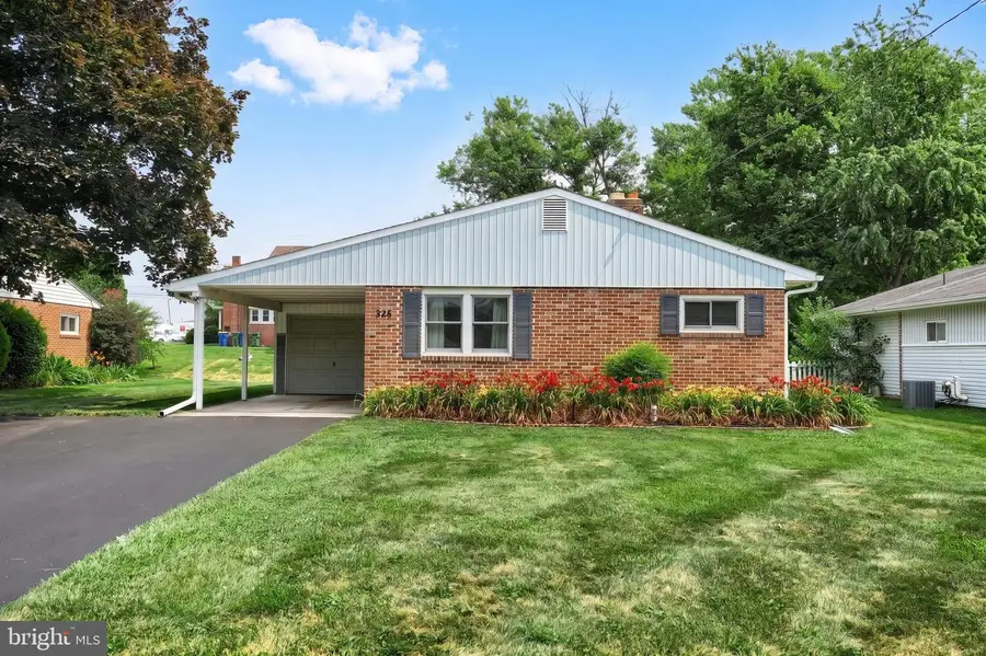325 Gwen Dr, York, PA 17404 - #2