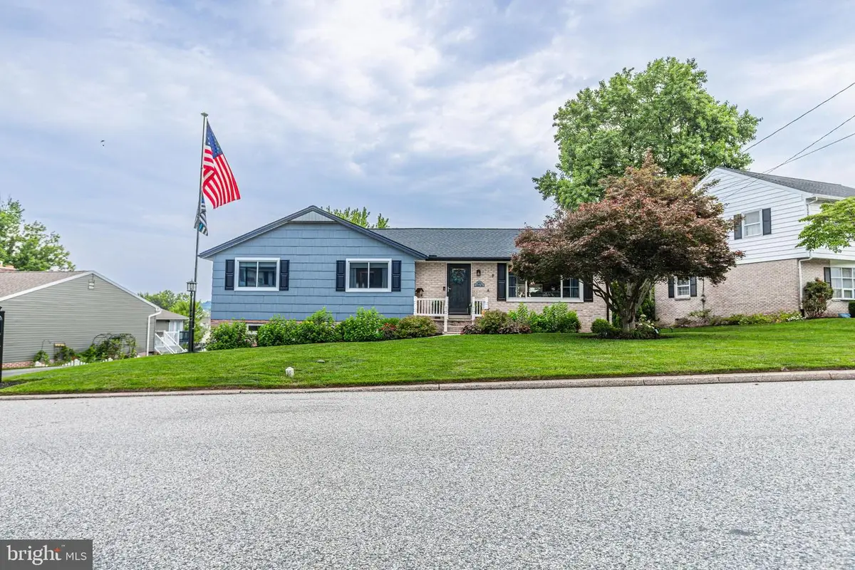 2475 Friesian Rd, York, PA 17406 - #1