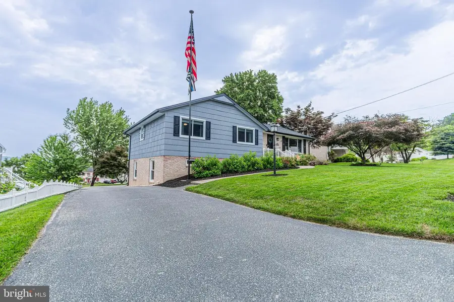 2475 Friesian Rd, York, PA 17406 - #2