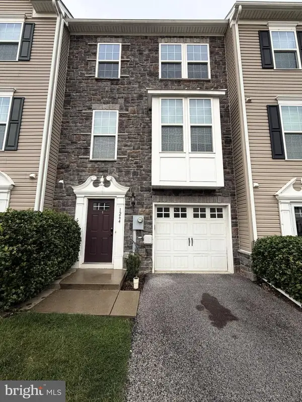 1264 Rannoch Ln #128, YORK, PA 17403