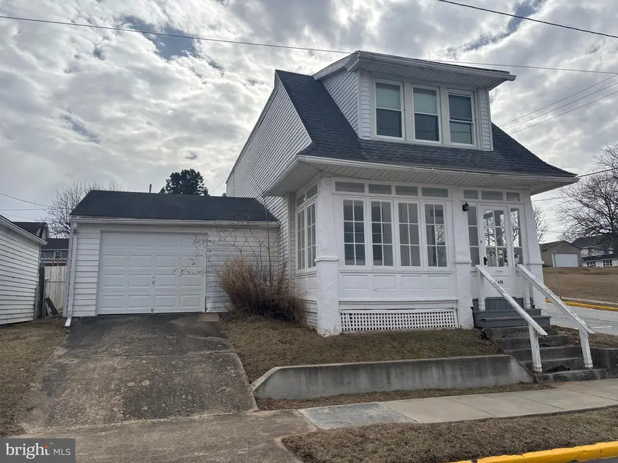 1498 W Poplar Ter, York, PA 17404 - #2