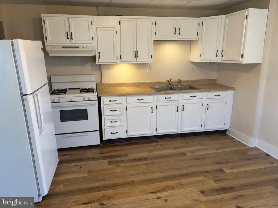 1498 W Poplar Ter, York, PA 17404 - #3