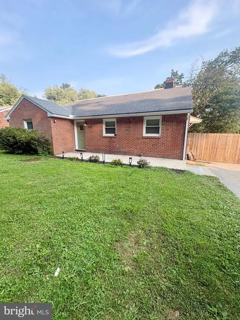2166 Ridgewood Rd, York, PA 17406 - #3