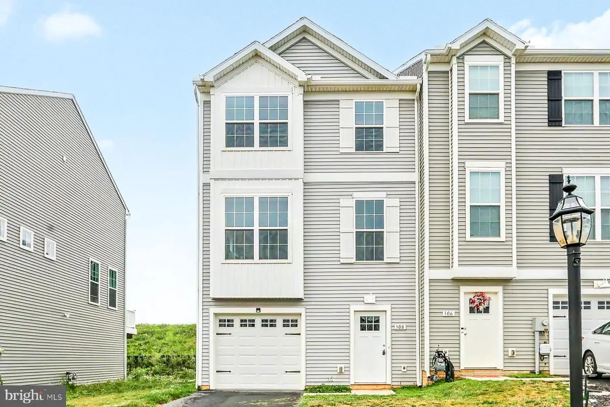 308 Avon Dr, Red Lion, PA 17356 - #1