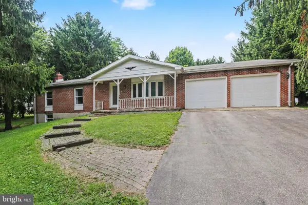 140 Codorus Furnace Rd, MOUNT WOLF, PA 17347