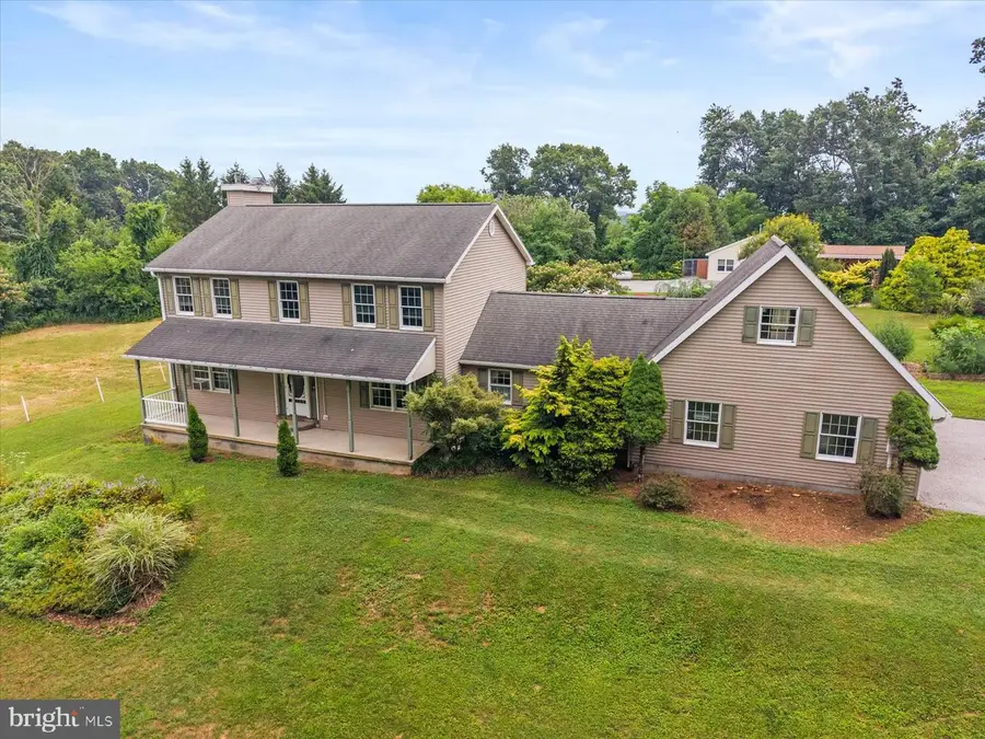 333 Newcomer Rd, Windsor, PA 17366 - #2