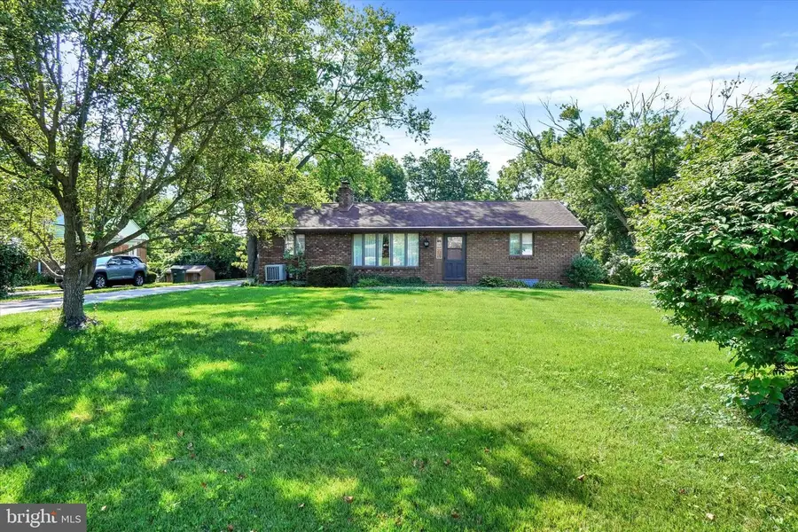 406 Beaumont Rd, York, PA 17403 - #2