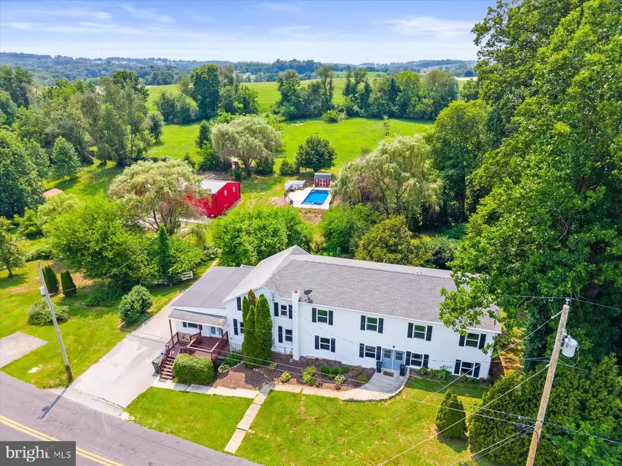 1025 Gebhart Rd, Windsor, PA 17366 - #3