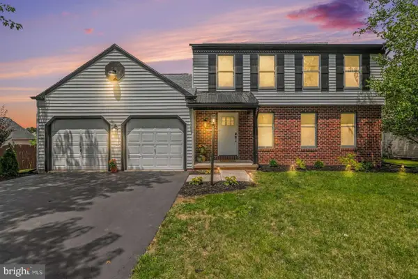 45 Violet Dr, ETTERS, PA 17319