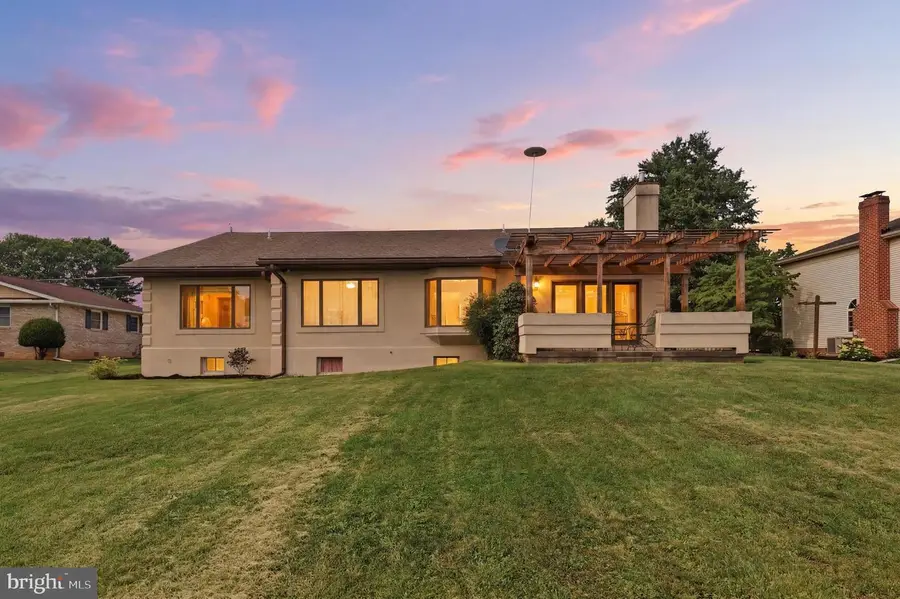 2884 Sunset Dr, Dallastown, PA 17313 - #2