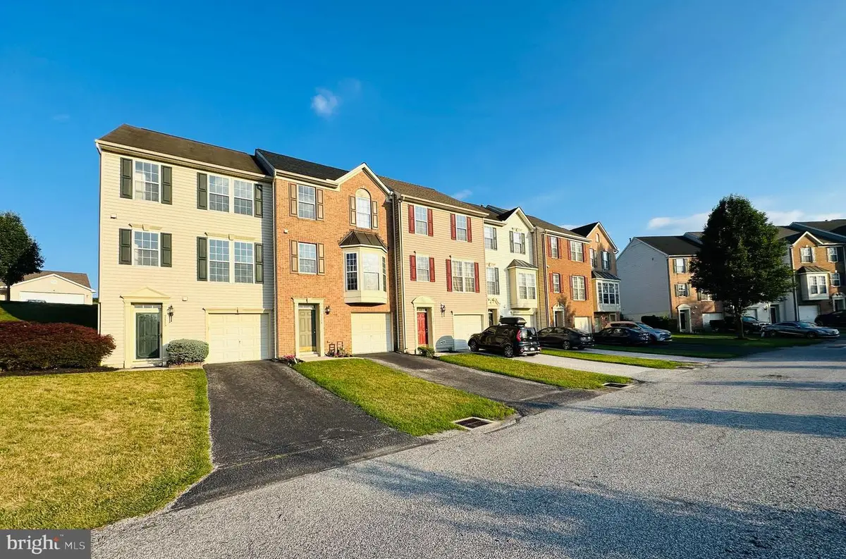 7115 S Sentinel Ln, York, PA 17403 - #1