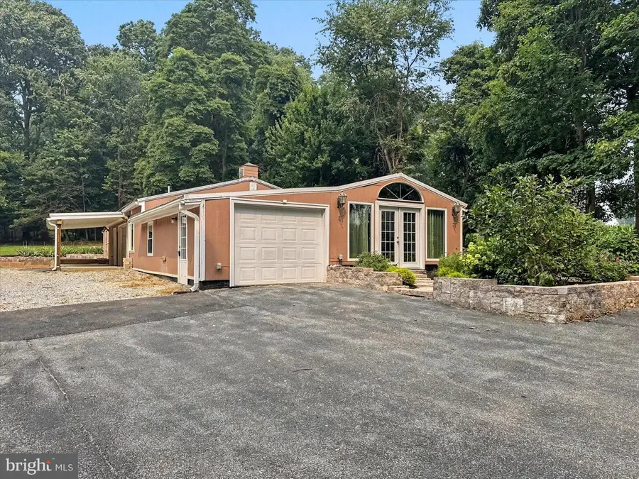 19717 Five Forks Rd, New Freedom, PA 17349 - #3