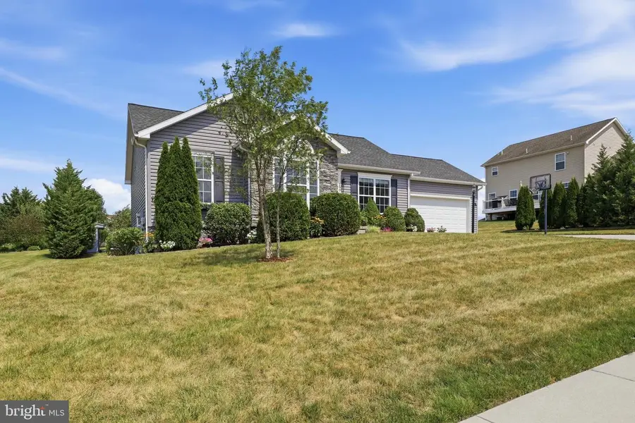 290 N Alpine Dr, York, PA 17408 - #3
