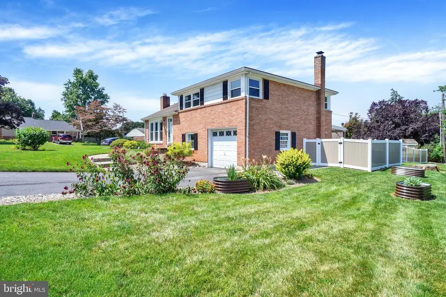 970 Sundale Dr, York, PA 17402 - #2