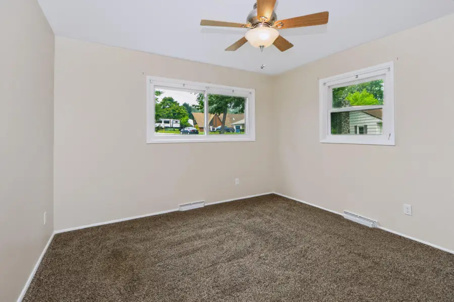 490 Pine Ridge Cir, Lewisberry, PA 17339 - #2