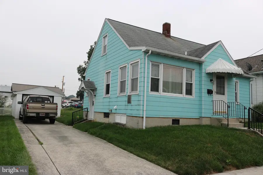 567 N Franklin St, Hanover, PA 17331 - #2
