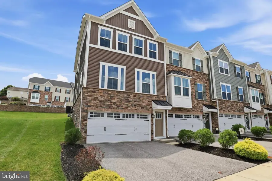 1054 Rosecroft Ln #24, York, PA 17403 - #2