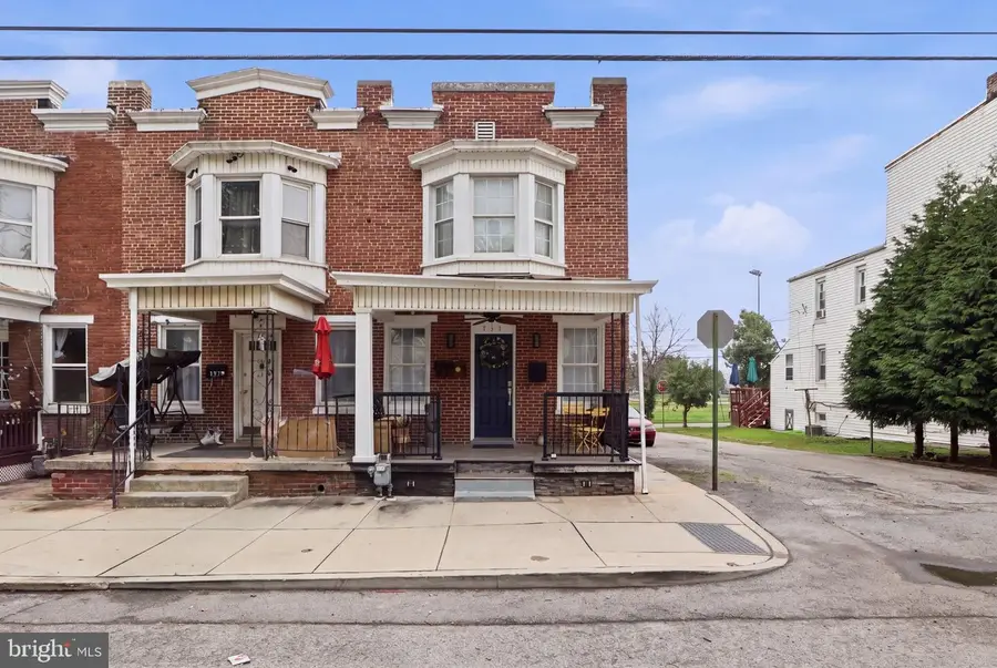 931 E Philadelphia St, York, PA 17403 - #2