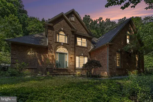 661 Hunters Ln, LEWISBERRY, PA 17339