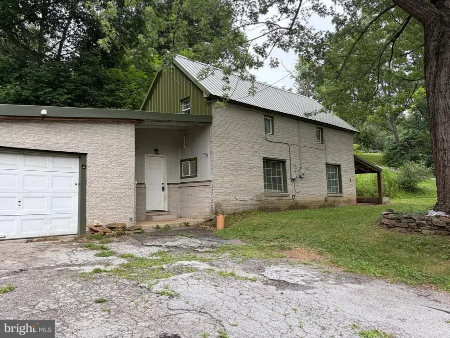 17 Water St, York, PA 17403 - #3