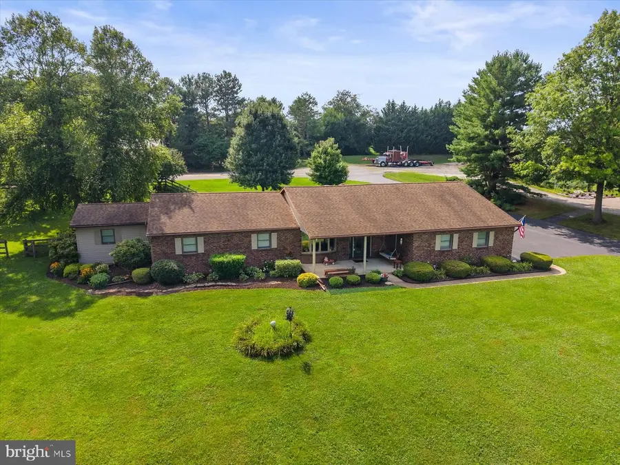 530 Dietz Rd, York, PA 17402 - #3