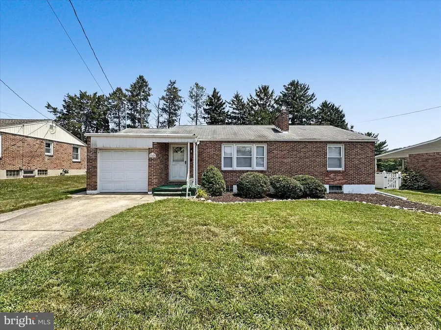 2789 Clear Springs Blvd, York, PA 17406 - #3