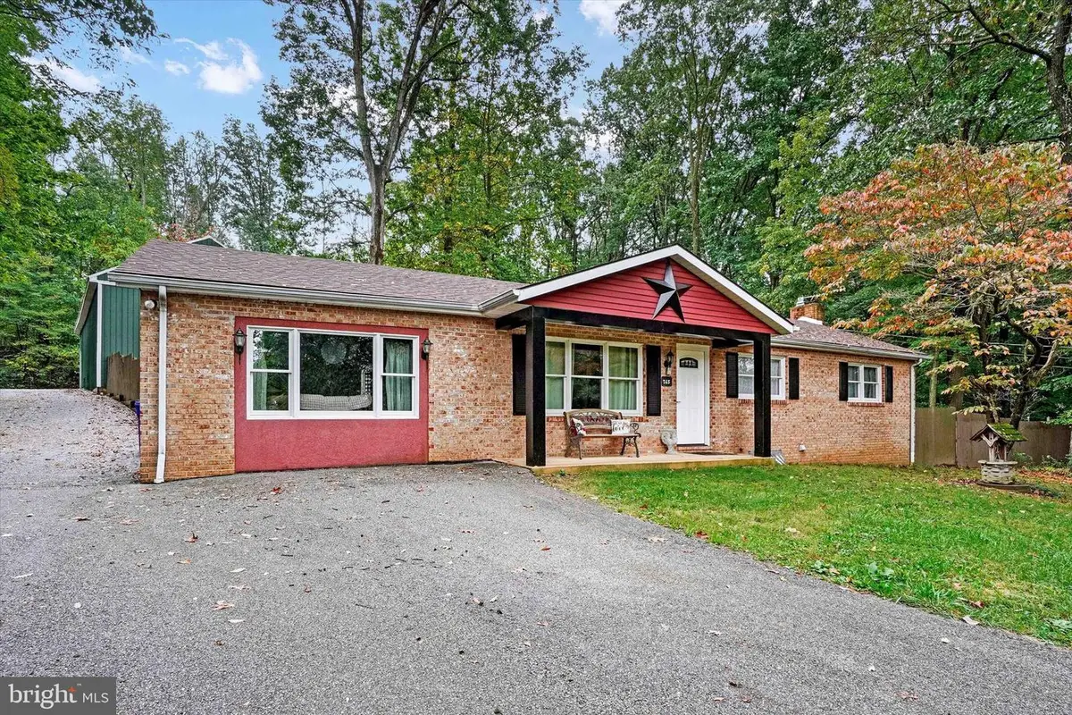 745 Jackson Square Rd, Spring Grove, PA 17362 - #1