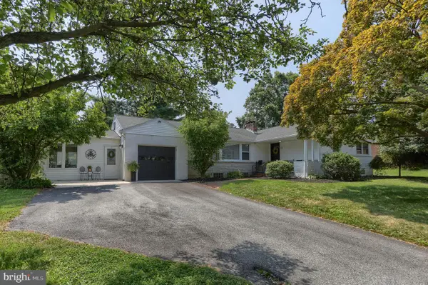 390 Greendale Rd, YORK, PA 17403