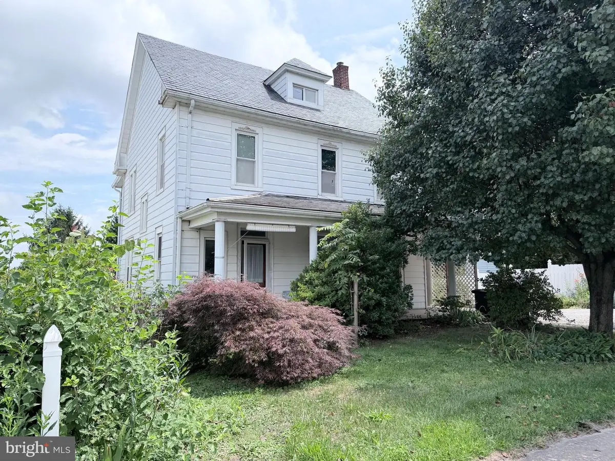 63 N Market St, Fawn Grove, PA 17321 - #1