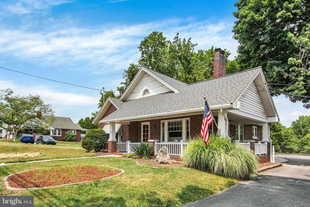 5029 Lincoln Hwy W, Thomasville, PA 17364 - #1