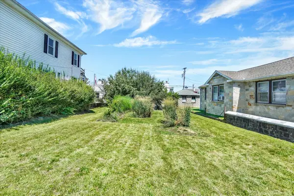 1291 W Poplar St, YORK, PA 17404