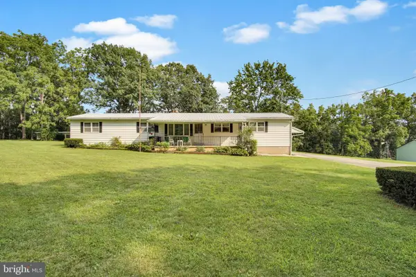 1287 W Springfield Rd, SEVEN VALLEYS, PA 17360