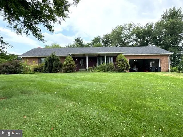 9520 Carlisle Rd, Dillsburg, PA 17019 - #2