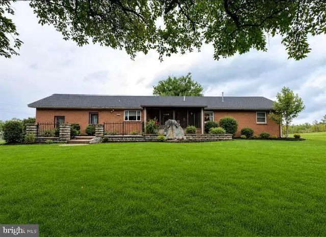 9520 Carlisle Rd, Dillsburg, PA 17019 - #3