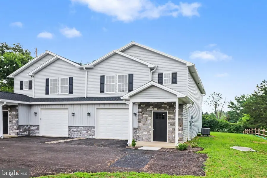 509 S Baltimore St, Dillsburg, PA 17019 - #2