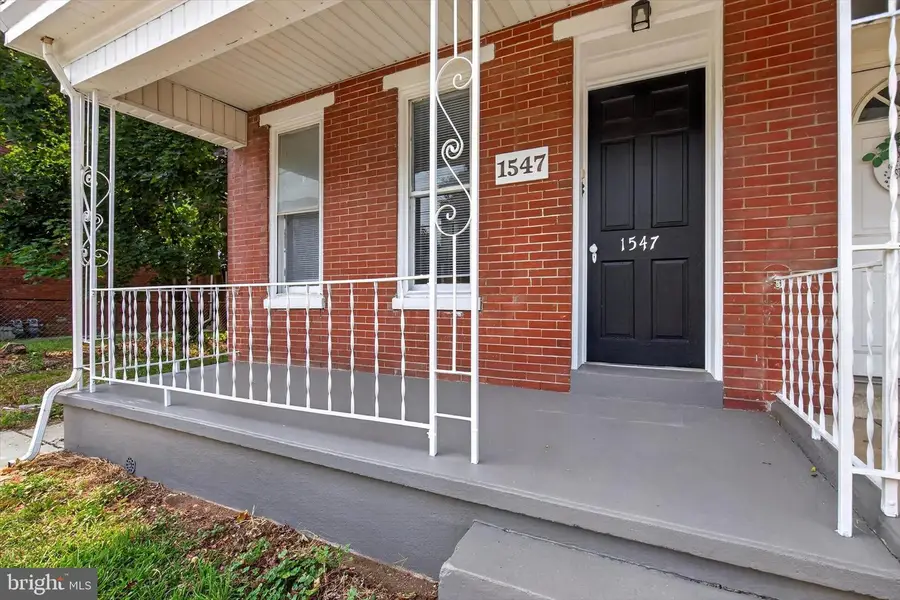 1547 W King St, York, PA 17404 - #3
