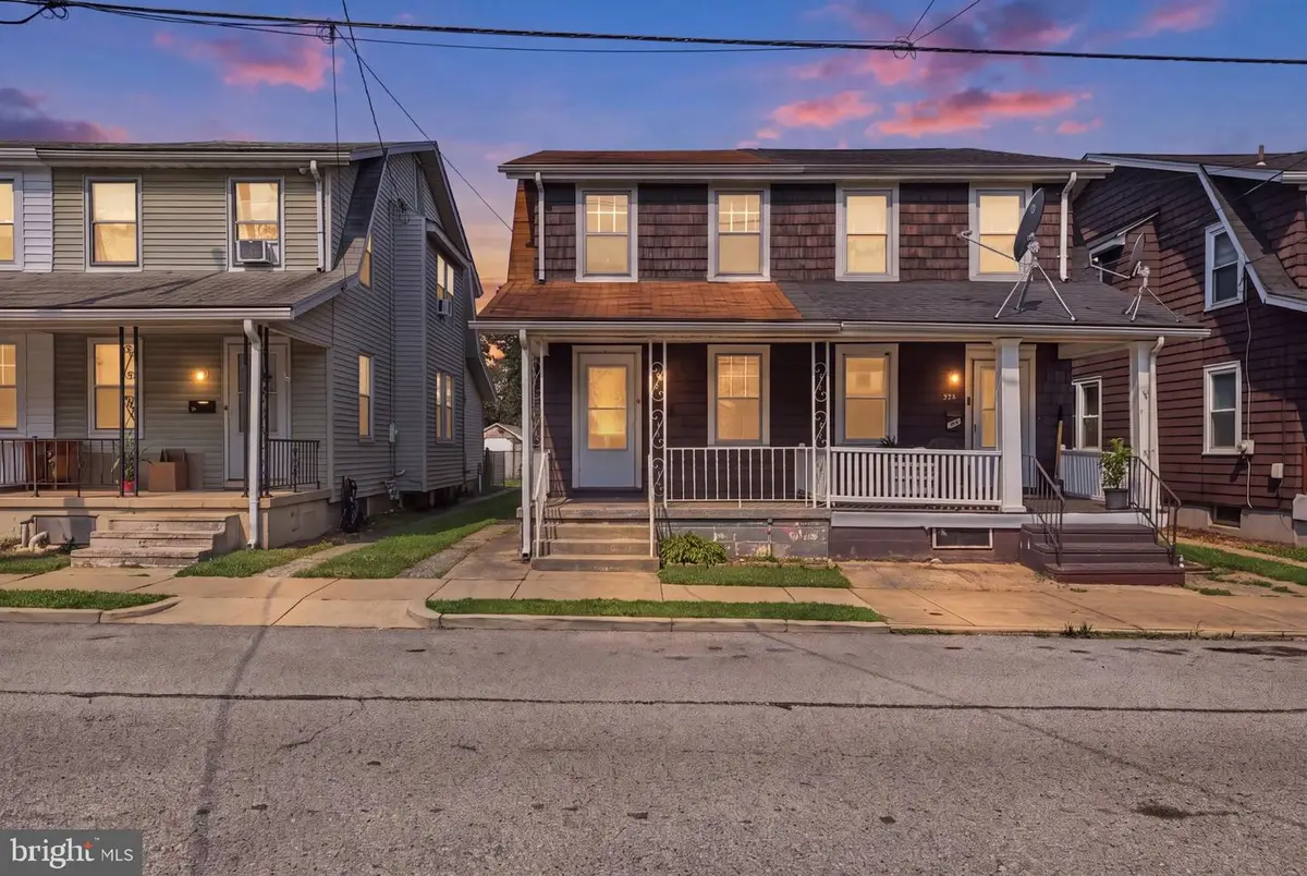 618 Courtland St, York, PA 17403 - #1