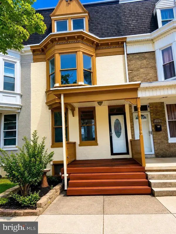 832 E Philadelphia St, YORK, PA 17403