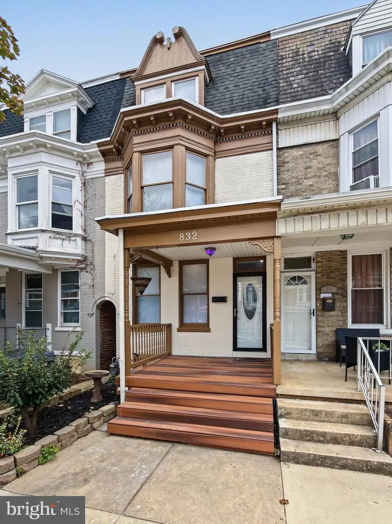 832 E Philadelphia St, York, PA 17403 - #3
