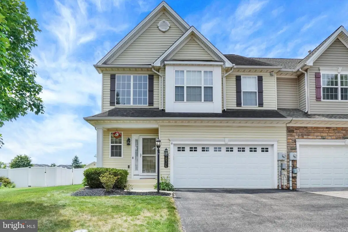 3836 Kings Ln, Dover, PA 17315 - #1