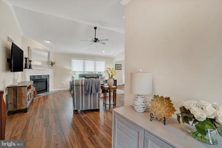 114 Park St, Seven Valleys, PA 17360 - #2