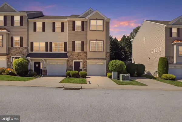 2450 Schultz Way, YORK, PA 17402