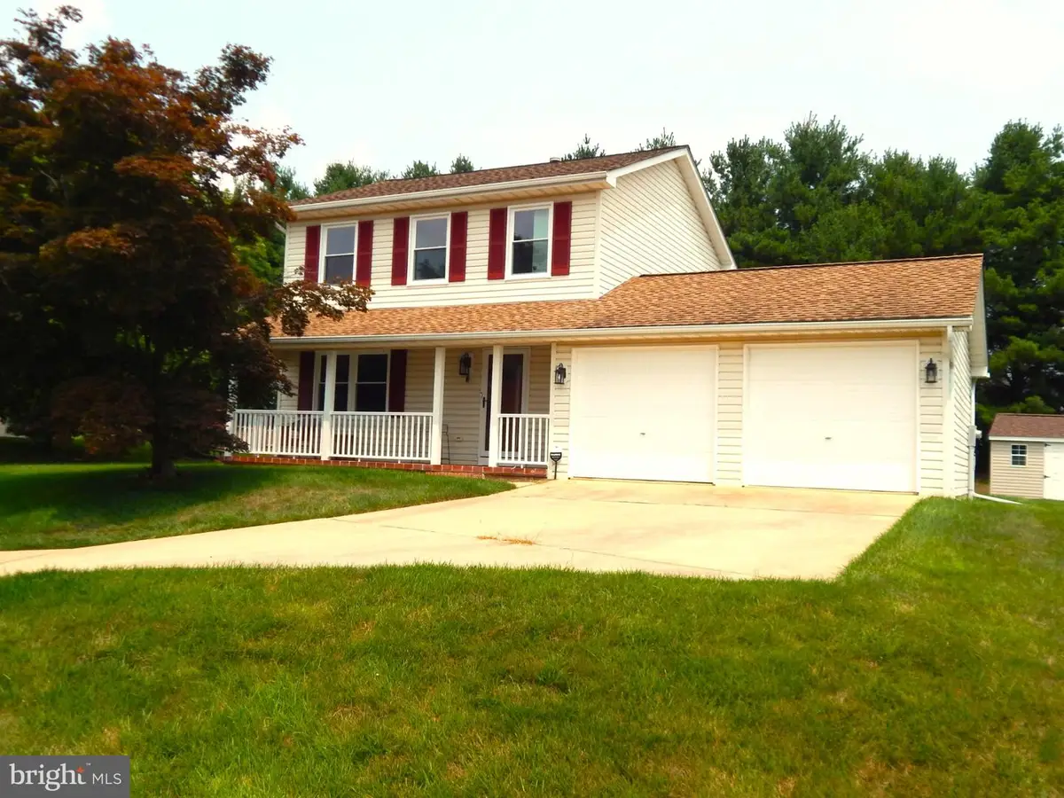 79 Lee St, Stewartstown, PA 17363 - #1