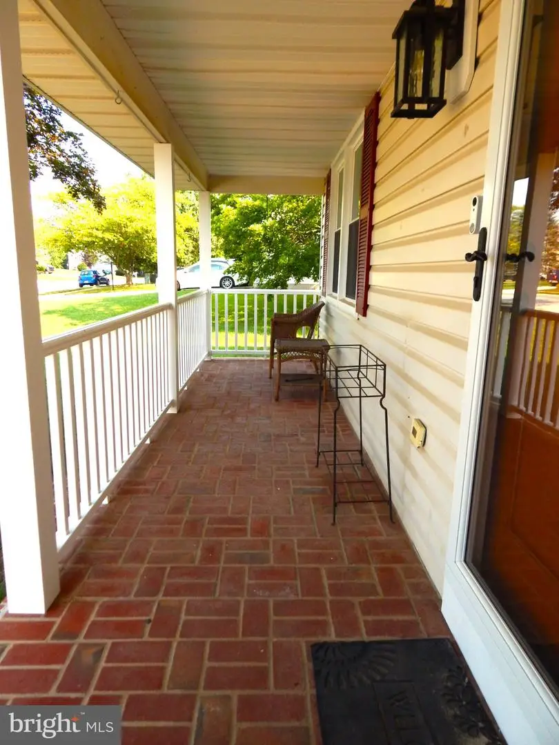 79 Lee St, Stewartstown, PA 17363 - #2