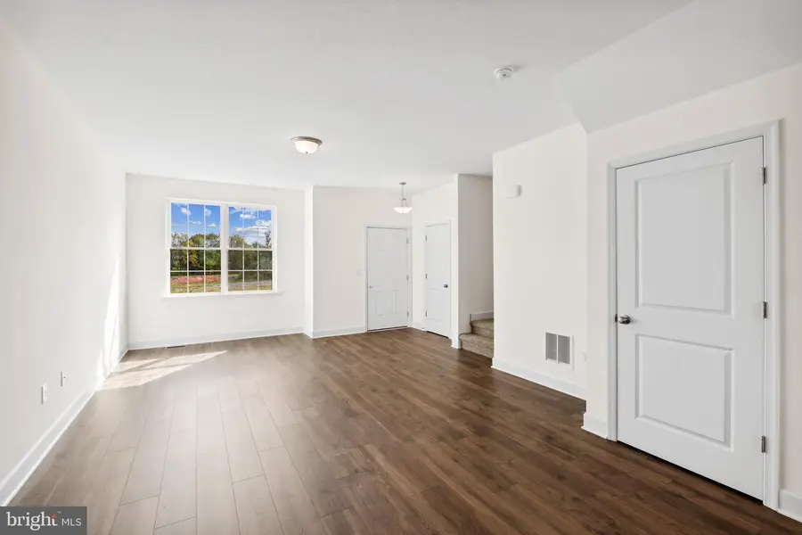 3815 Castle Dr #lot 207, Dover, PA 17315 - #2