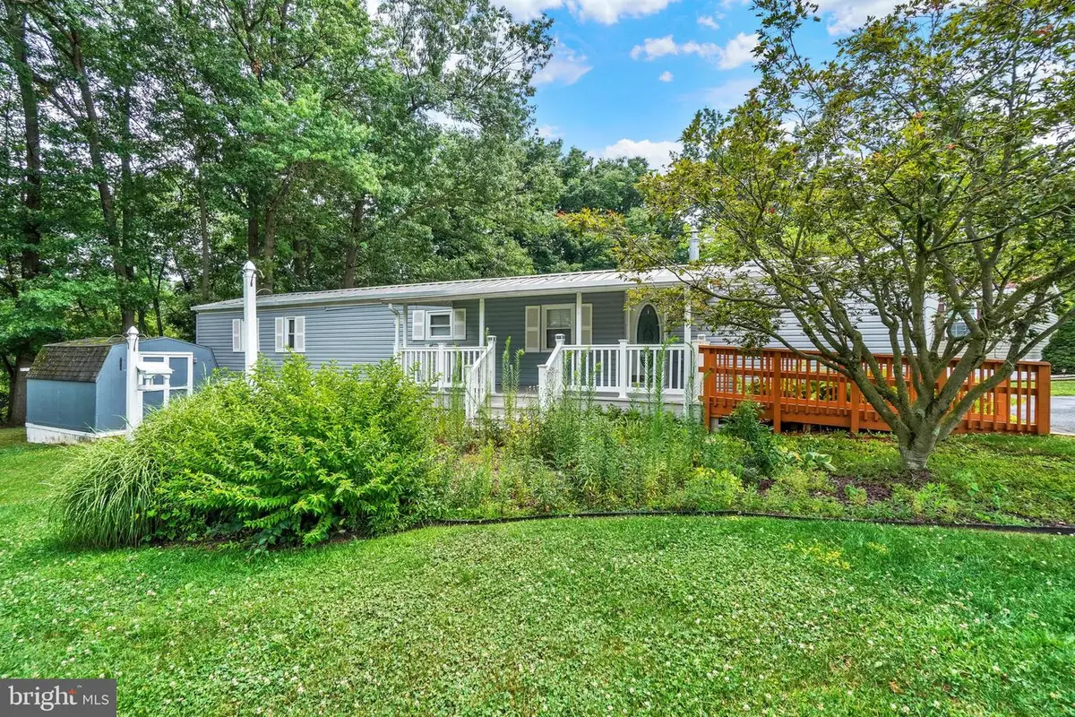 14 Cedar St, Manchester, PA 17345 - #1